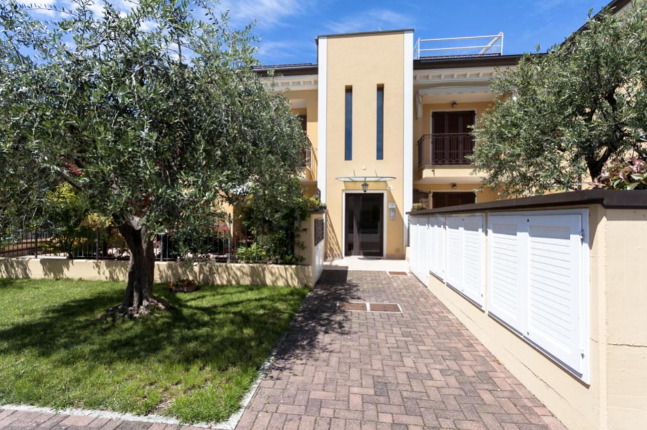 Relax In Collina Apartment Misano Adriatico Ngoại thất bức ảnh